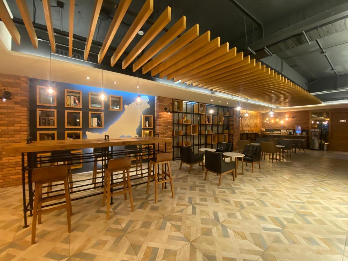 Hua Xiang Hotel -Zouying เกาสง ภายนอก รูปภาพ