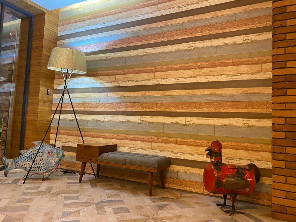 Hua Xiang Hotel -Zouying เกาสง ภายนอก รูปภาพ