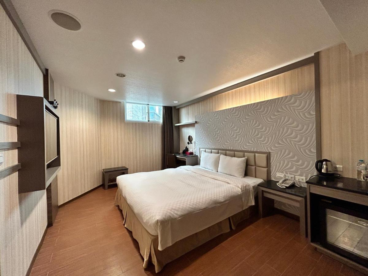 Hua Xiang Hotel -Zouying เกาสง ภายนอก รูปภาพ