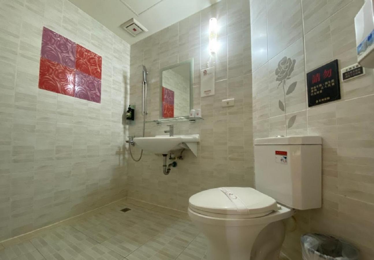 Hua Xiang Hotel -Zouying เกาสง ภายนอก รูปภาพ